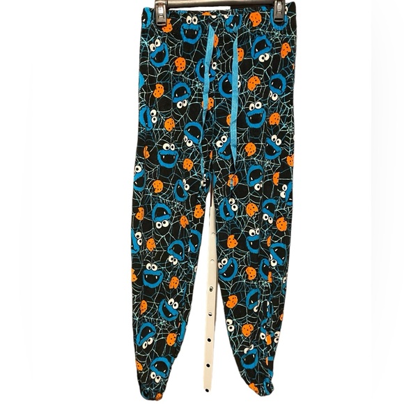 EUC Sesame Street Cookie Monster pajama jogger bottoms. - Picture 1 of 4